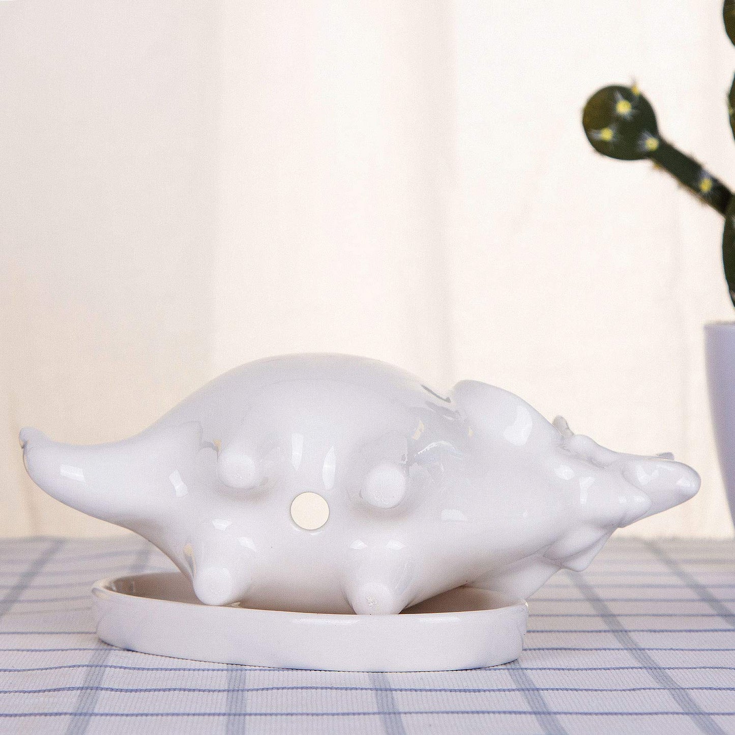 VanEnjoy Desktop Cute Cartoon White Triceratops Dinosaur Ceramic Succulent Pot with Tray, Tabletop Bonsai Cactus Flower Pot Vase Holder Decorative Organizer